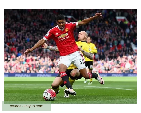 英超低迷曼联状态回暖，期待球队逐步恢复竞争力